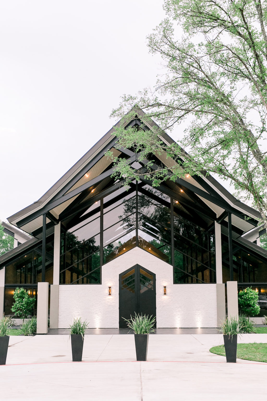 How to Start a Wedding Venue With Little to No Money